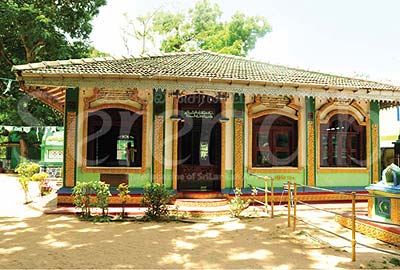 maqaam (shrine) of al-Khizr at Kataragama